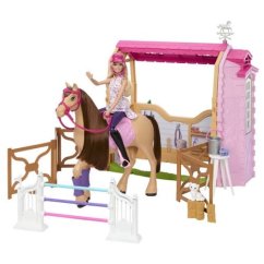Barbie istállók Pepperrel és babával