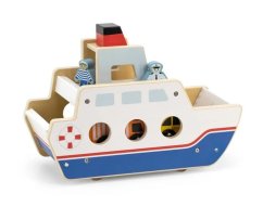 Bateau en bois avec voitures
