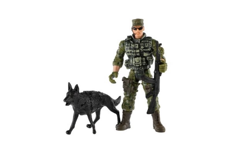 Set soldados con perro con accesorios 6pcs plástico en bolsa
