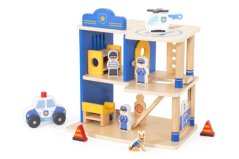 Fából készült rendőrőrs