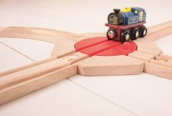 Table tournante ferroviaire Bigjigs avec 4 sorties