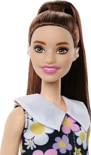 Modèle Barbie - robe à marguerites
