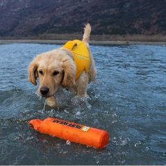Ruffwear Lunker™ Hračka pro psy Campfire Orange