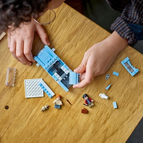 Lego 76424 Létající automobil Ford Anglia™