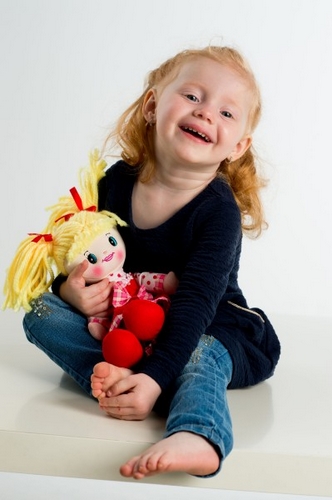 Bábika Lucka handrová plyš 30 cm slovenský spievajúci na karte 0+