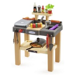 Bucătărie de vară cu cuptor de pizza